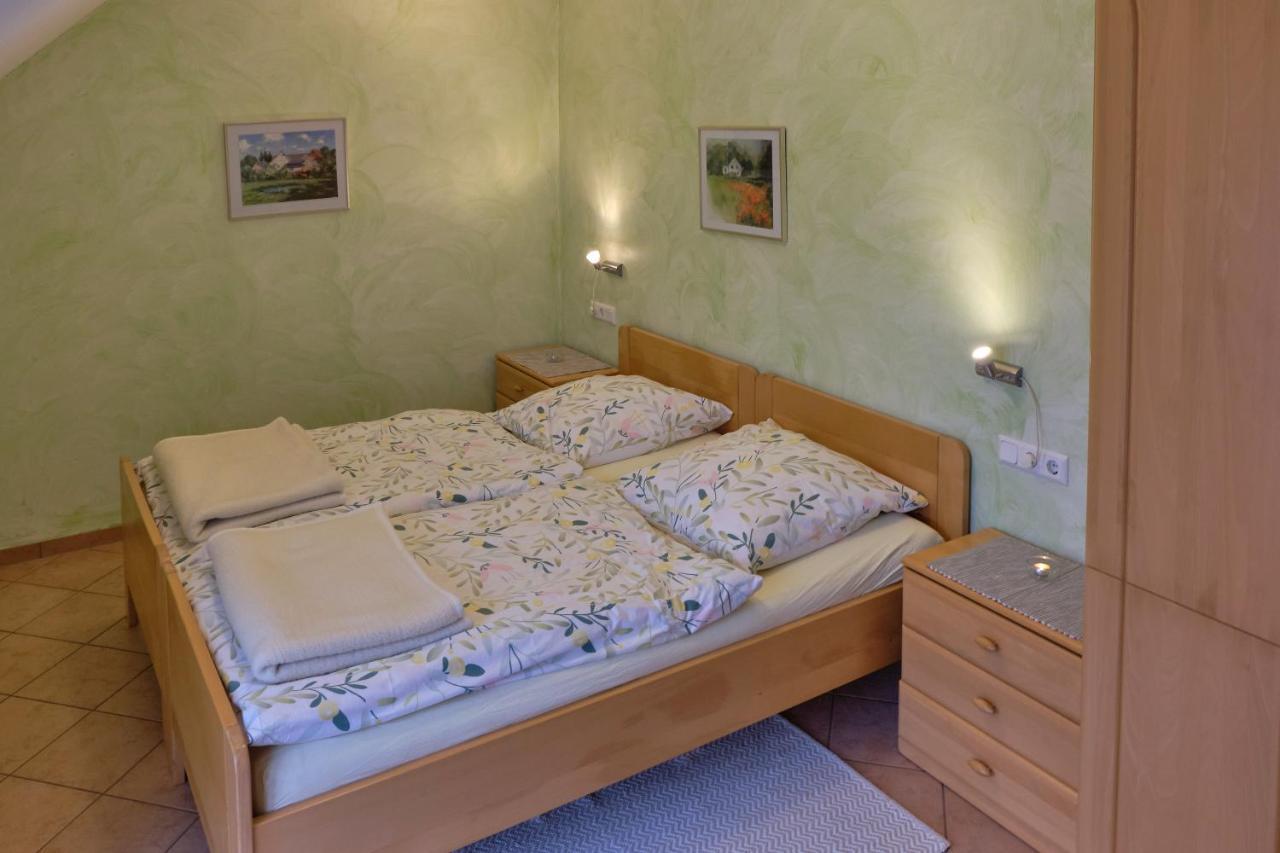 4 Kreuzstrasse Laaschhof Apartment Nusbaum Luaran gambar