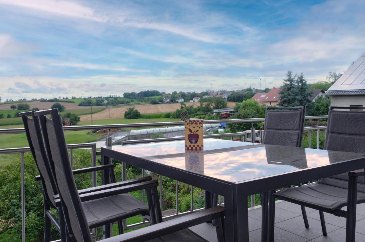 4 Kreuzstrasse Laaschhof Apartment Nusbaum Luaran gambar