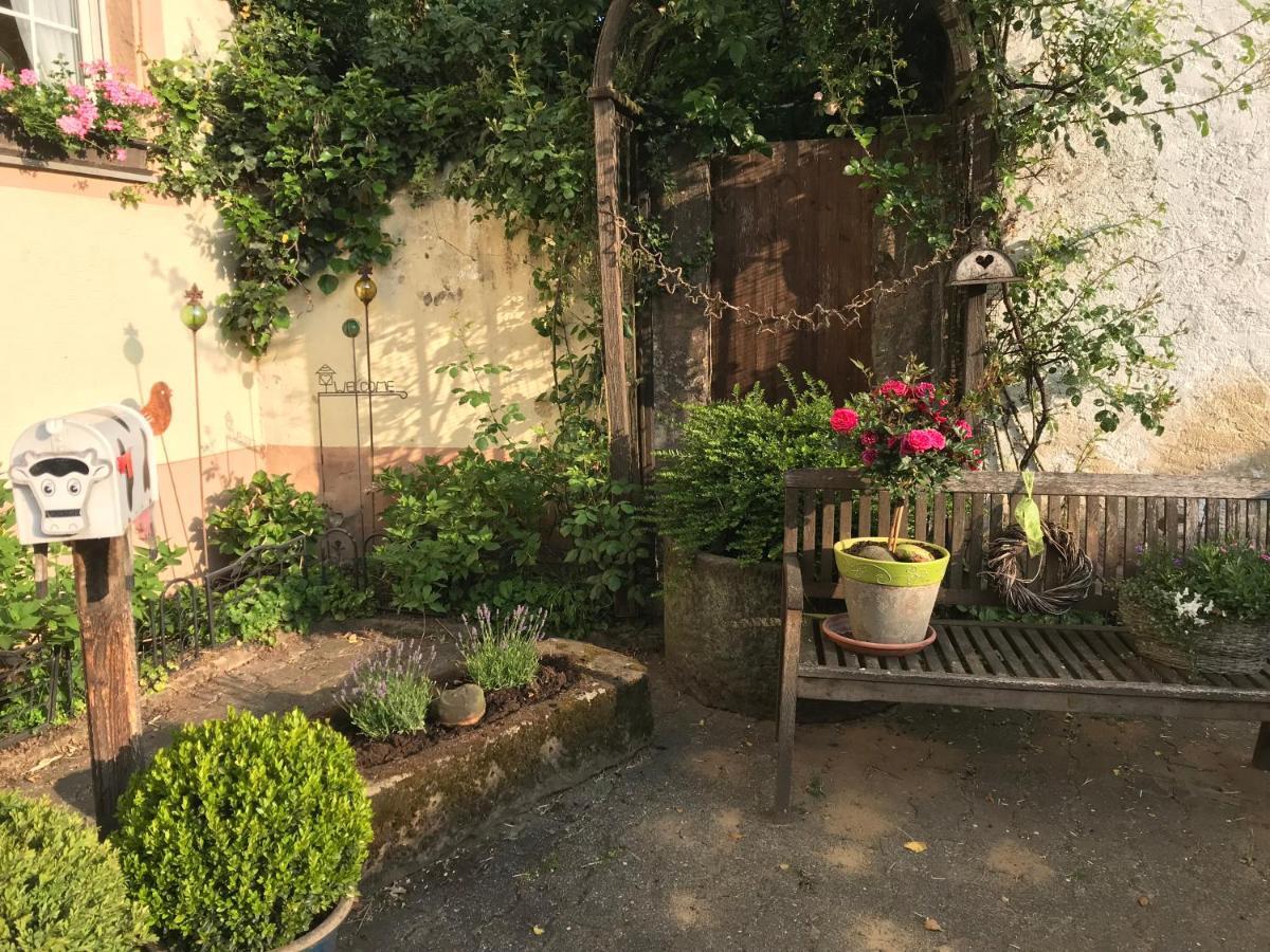4 Kreuzstrasse Laaschhof Apartment Nusbaum Luaran gambar